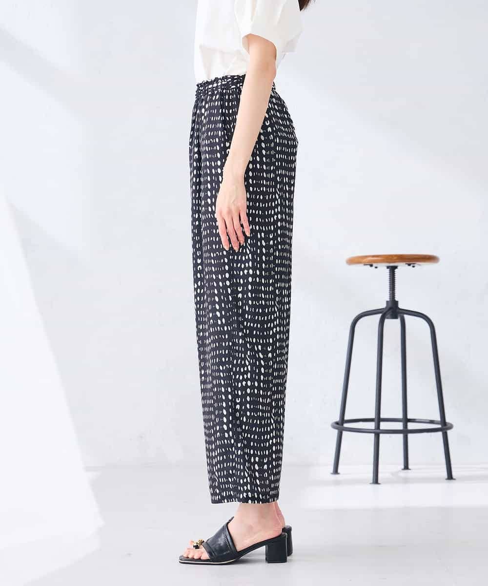 K2LGD36059 a.v.v(アー・ヴェ・ヴェ) イージープリントワイドパンツ アイボリー