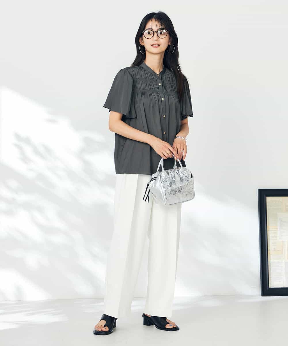 K2LHA26059 a.v.v(アー・ヴェ・ヴェ) 【洗える】タックワイドテーパードパンツ【WEB限定】 ベージュ