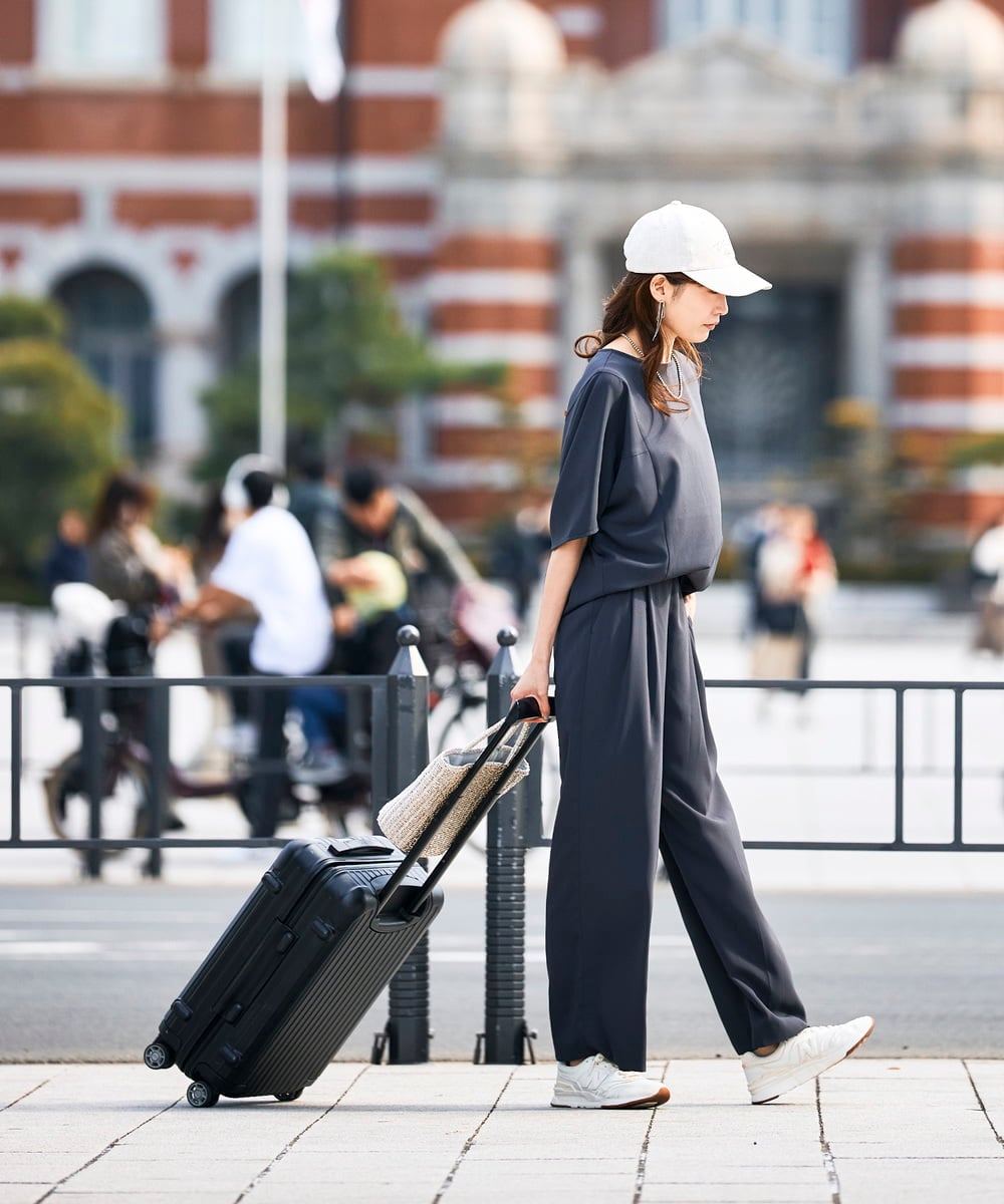 K2LHD41054 a.v.v(アー・ヴェ・ヴェ) 2タックワイドパンツ【セットアップ対応】 グレージュ