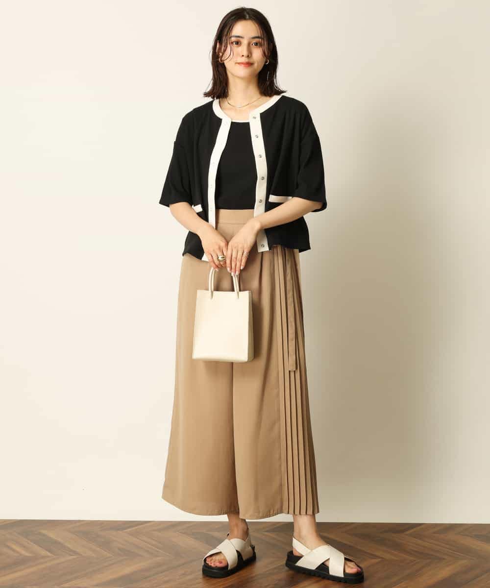 K2LHP34059 a.v.v(アー・ヴェ・ヴェ) サイドプリーツワイドパンツ ベージュ