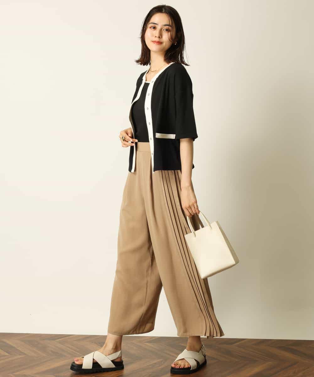 K2LHP34059 a.v.v(アー・ヴェ・ヴェ) サイドプリーツワイドパンツ ベージュ