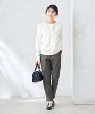 K2LTA01049 a.v.v(アー・ヴェ・ヴェ) ハイパーストレッチスリムパンツ グレージュ