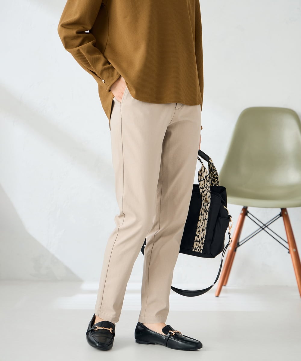 K2LTA01049 a.v.v(アー・ヴェ・ヴェ) ハイパーストレッチスリムパンツ グレージュ