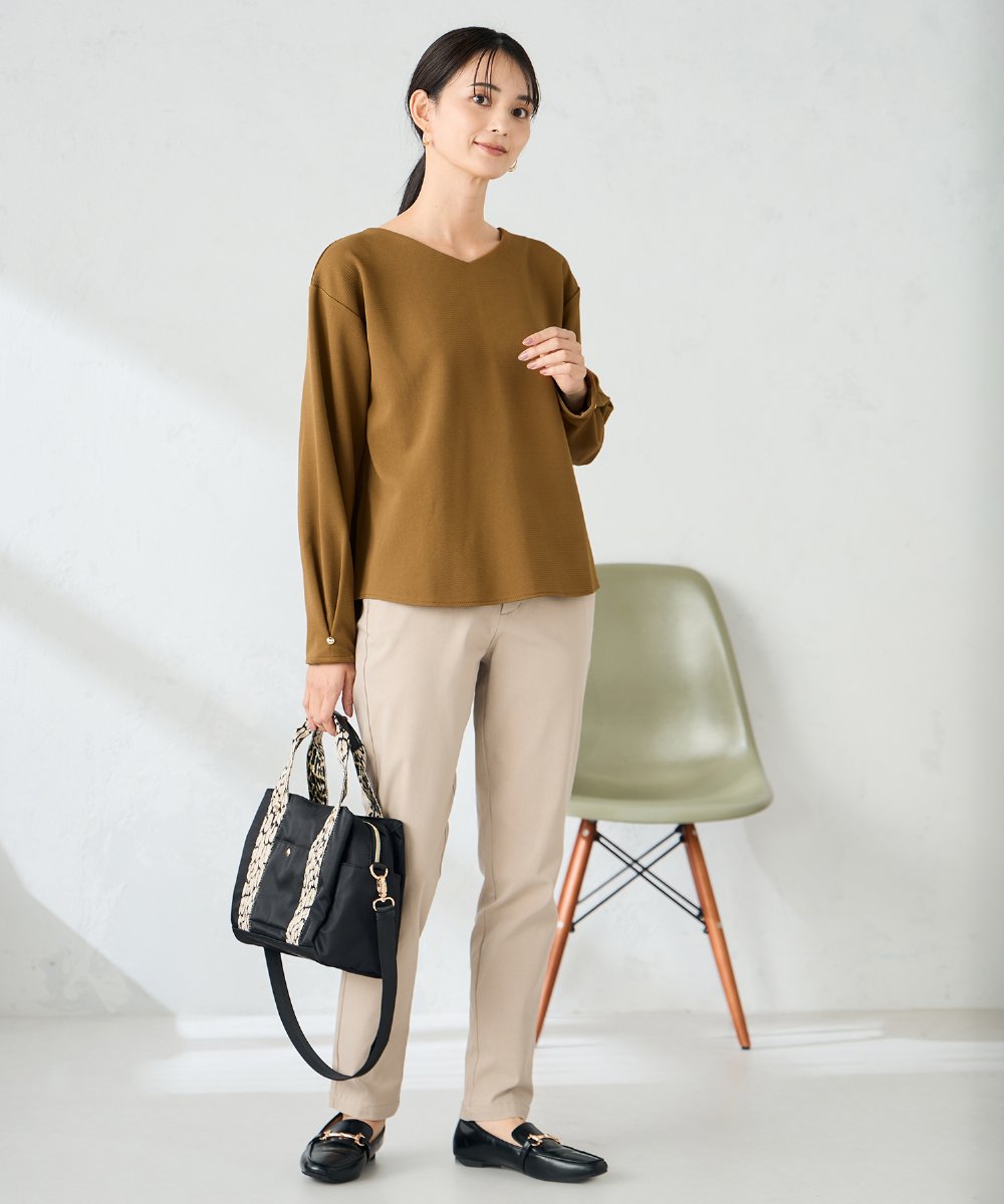 K2LTA01049 a.v.v(アー・ヴェ・ヴェ) ハイパーストレッチスリムパンツ グレージュ