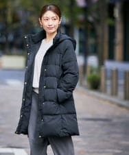 K2UAD10199 a.v.v(アー・ヴェ・ヴェ) フーデッドロングダウンコート ネイビー