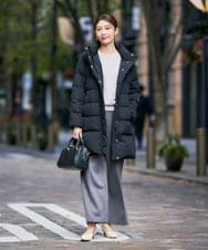 K2UAD10199 a.v.v(アー・ヴェ・ヴェ) フーデッドロングダウンコート ネイビー