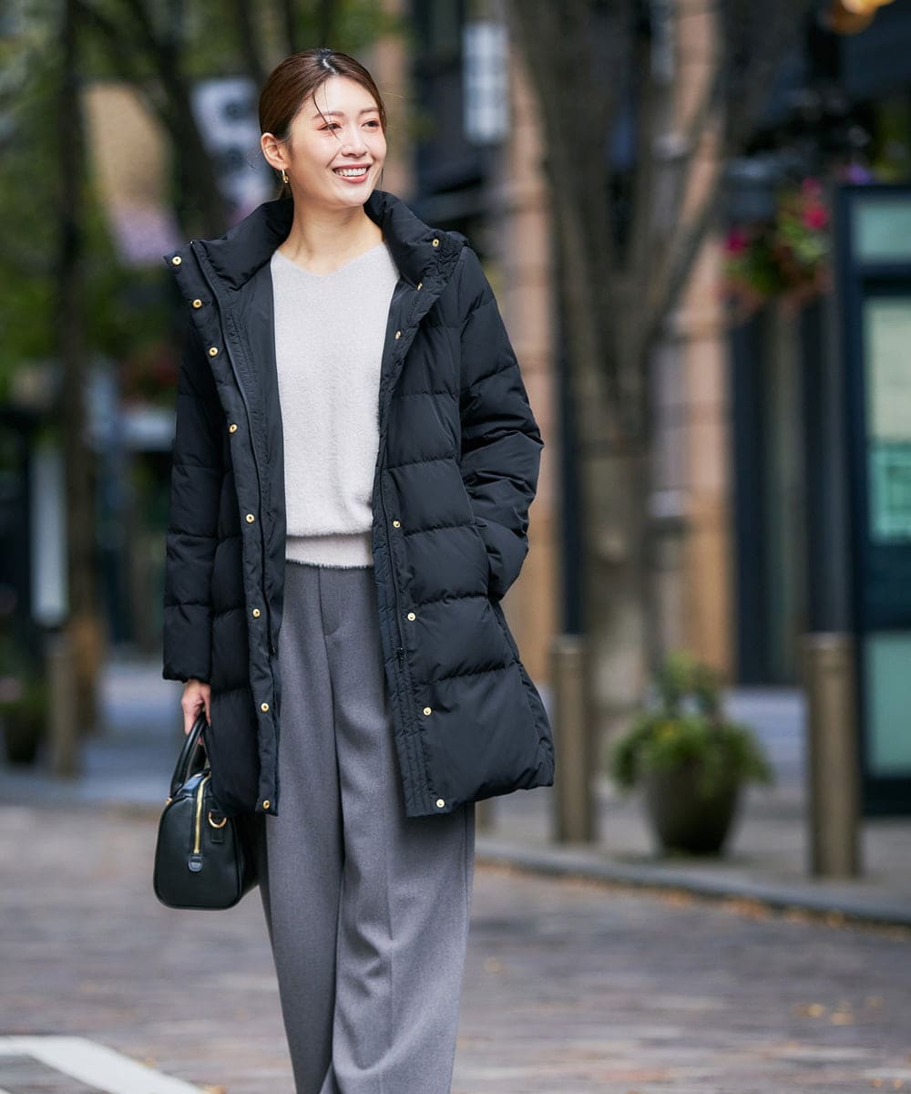 K2UAD10199 a.v.v(アー・ヴェ・ヴェ) フーデッドロングダウンコート ネイビー