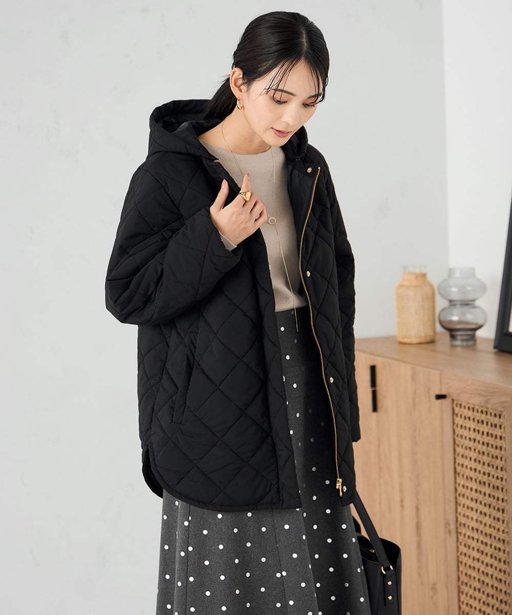 K2UKA13109 a.v.v(アー・ヴェ・ヴェ) キルティングミドルコート ブラック