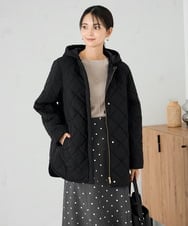 K2UKA13109 a.v.v(アー・ヴェ・ヴェ) キルティングミドルコート ブラック