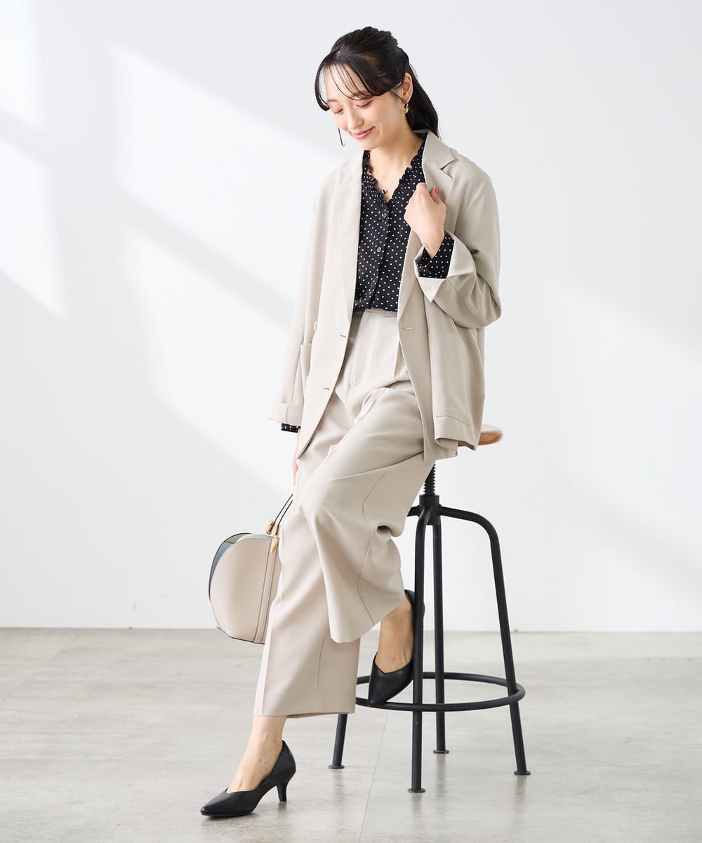 K3BFD25049 a.v.v Elmi(アー・ヴェ・ヴェ) 【低身長サイズ】フリルVネックドット柄ブラウス ホワイト