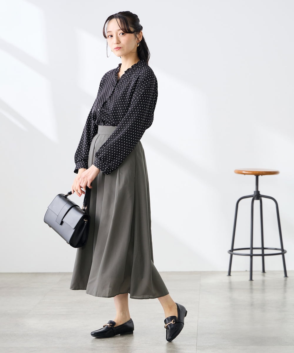 K3BFD25049 a.v.v Elmi(アー・ヴェ・ヴェ) 【低身長サイズ】フリルVネックドット柄ブラウス ホワイト