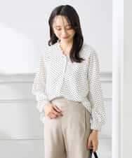 K3BFD25049 a.v.v Elmi(アー・ヴェ・ヴェ) 【低身長サイズ】フリルVネックドット柄ブラウス ホワイト
