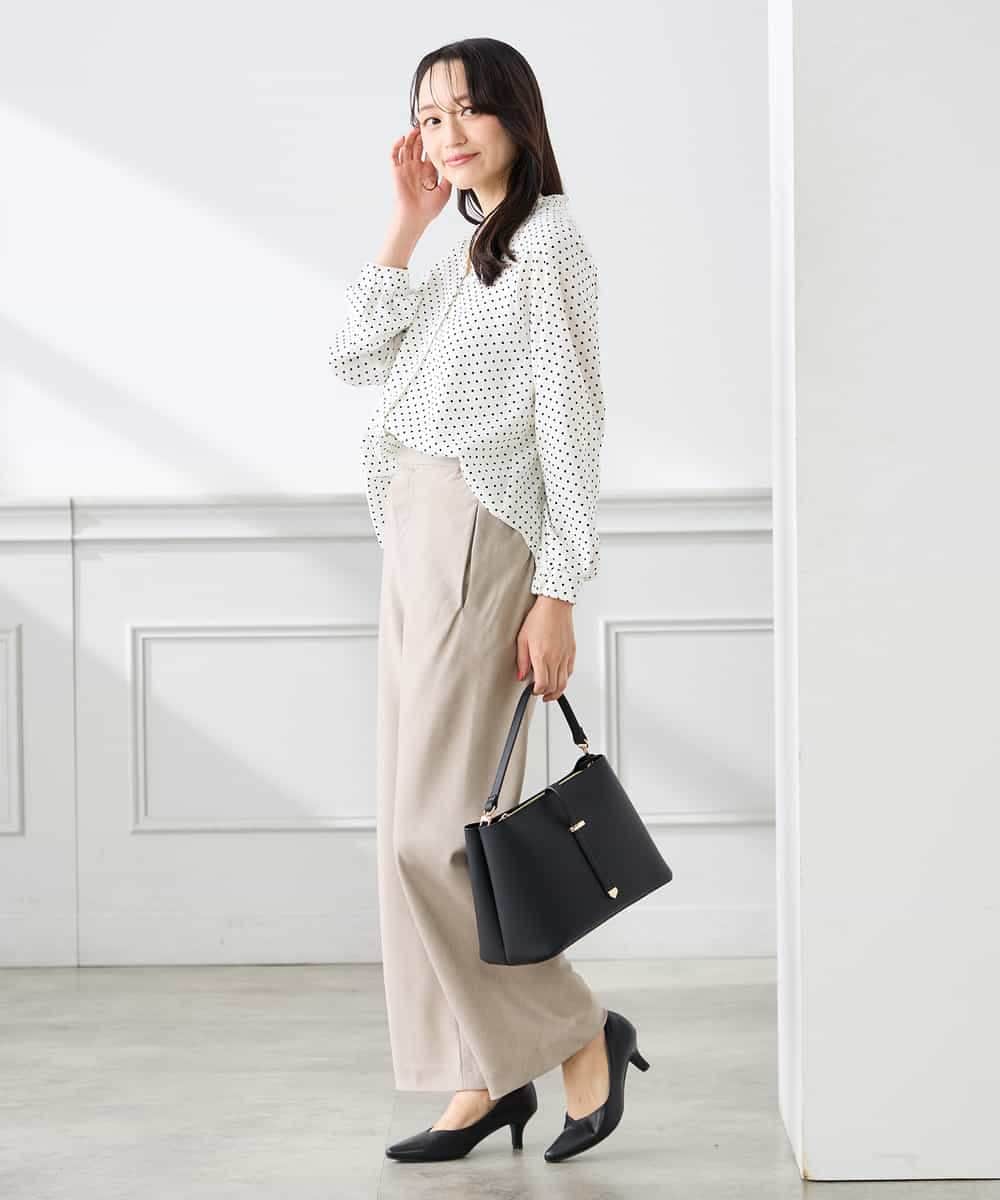 K3BFD25049 a.v.v Elmi(アー・ヴェ・ヴェ) 【低身長サイズ】フリルVネックドット柄ブラウス ホワイト