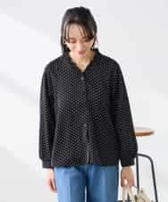 K3BFD25049 a.v.v Elmi(アー・ヴェ・ヴェ) 【低身長サイズ】フリルVネックドット柄ブラウス ホワイト