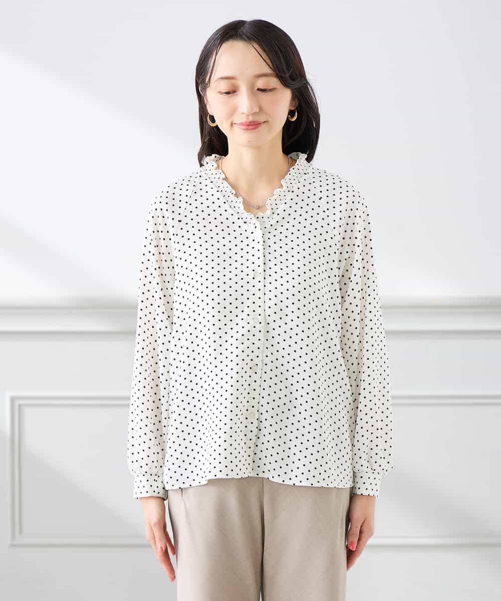 K3BFD25049 a.v.v Elmi(アー・ヴェ・ヴェ) 【低身長サイズ】フリルVネックドット柄ブラウス ホワイト