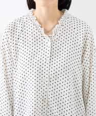 K3BFD25049 a.v.v Elmi(アー・ヴェ・ヴェ) 【低身長サイズ】フリルVネックドット柄ブラウス ホワイト