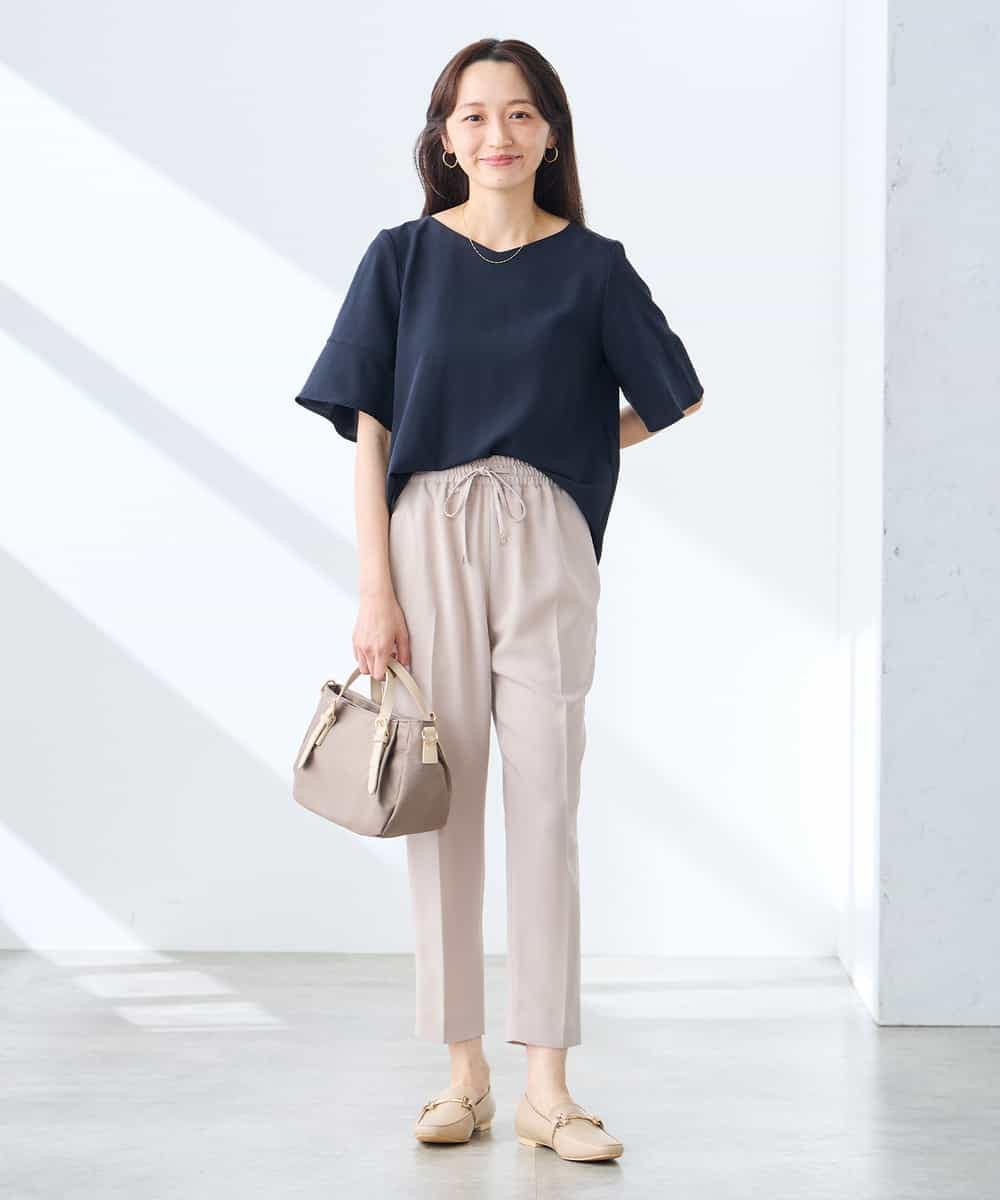 K3BGD07049 a.v.v Elmi(アー・ヴェ・ヴェ) 【低身長サイズ】浅Vネックブラウス［接触冷感/速乾/UVカット/イージーケア］ ネイビー