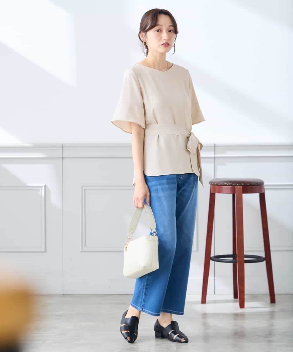 K3BGD07049 a.v.v Elmi(アー・ヴェ・ヴェ) 【低身長サイズ】浅Vネックブラウス［接触冷感/速乾/UVカット/イージーケア］ ネイビー