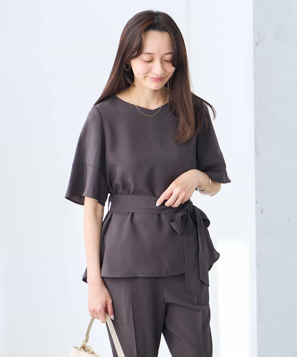 K3BGD07049 a.v.v Elmi(アー・ヴェ・ヴェ) 【低身長サイズ】浅Vネックブラウス［接触冷感/速乾/UVカット/イージーケア］ ネイビー