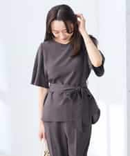 K3BGD07049 a.v.v Elmi(アー・ヴェ・ヴェ) 【低身長サイズ】浅Vネックブラウス［接触冷感/速乾/UVカット/イージーケア］ ネイビー