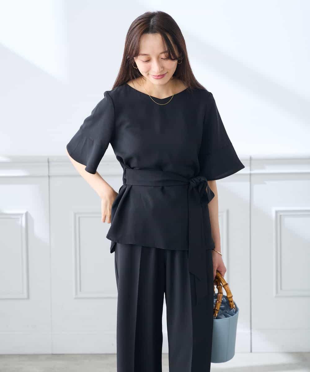 K3BGD07049 a.v.v Elmi(アー・ヴェ・ヴェ) 【低身長サイズ】浅Vネックブラウス［接触冷感/速乾/UVカット/イージーケア］ ネイビー