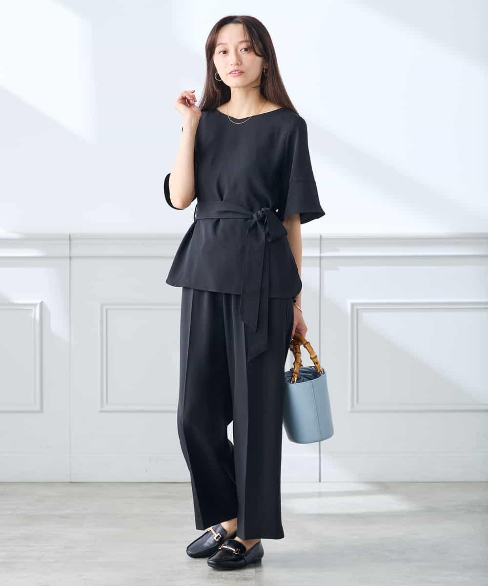 K3BGD07049 a.v.v Elmi(アー・ヴェ・ヴェ) 【低身長サイズ】浅Vネックブラウス［接触冷感/速乾/UVカット/イージーケア］ ネイビー