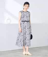 K3EHD15089 a.v.v Elmi(アー・ヴェ・ヴェ) 【低身長サイズ/洗える】フラワープリントギャザーノースリーブワンピース ネイビー