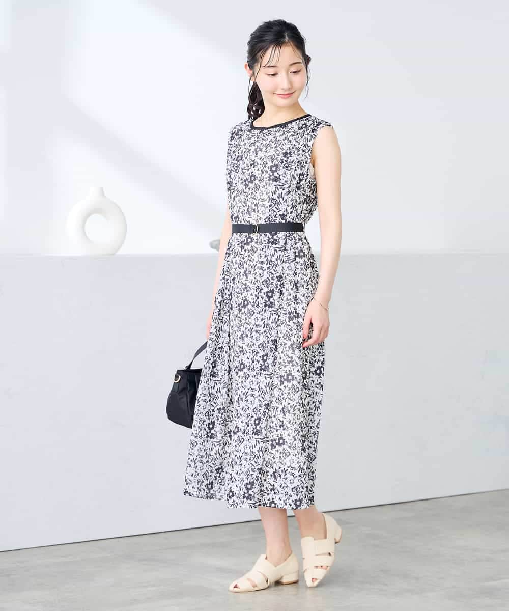 K3EHD15089 a.v.v Elmi(アー・ヴェ・ヴェ) 【低身長サイズ/洗える】フラワープリントギャザーノースリーブワンピース ネイビー