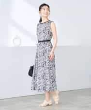 K3EHD15089 a.v.v Elmi(アー・ヴェ・ヴェ) 【低身長サイズ/洗える】フラワープリントギャザーノースリーブワンピース ネイビー