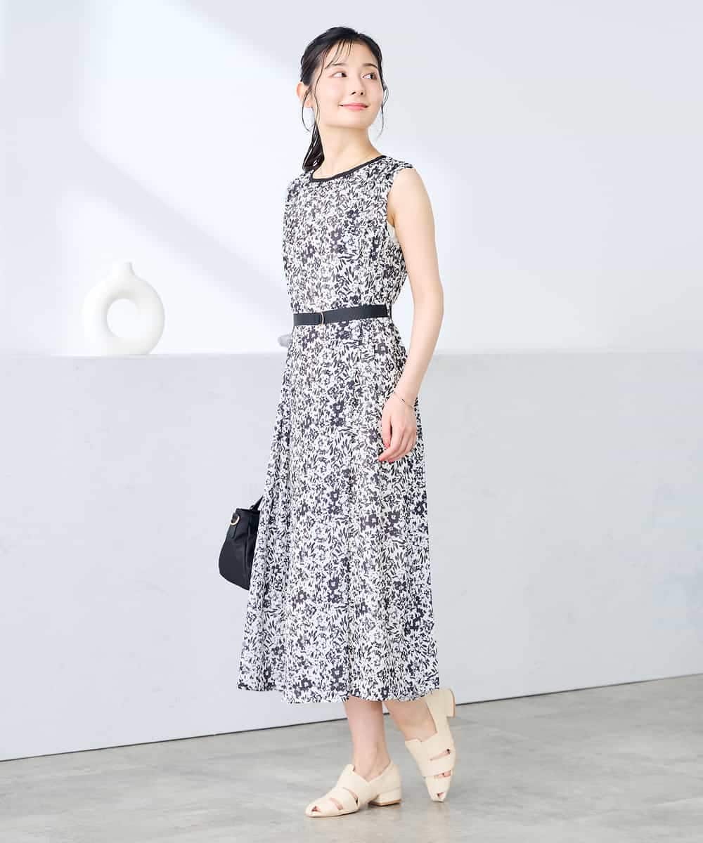 K3EHD15089 a.v.v Elmi(アー・ヴェ・ヴェ) 【低身長サイズ/洗える】フラワープリントギャザーノースリーブワンピース ネイビー