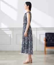 K3EHD15089 a.v.v Elmi(アー・ヴェ・ヴェ) 【低身長サイズ/洗える】フラワープリントギャザーノースリーブワンピース ネイビー