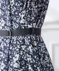 K3EHD15089 a.v.v Elmi(アー・ヴェ・ヴェ) 【低身長サイズ/洗える】フラワープリントギャザーノースリーブワンピース ネイビー