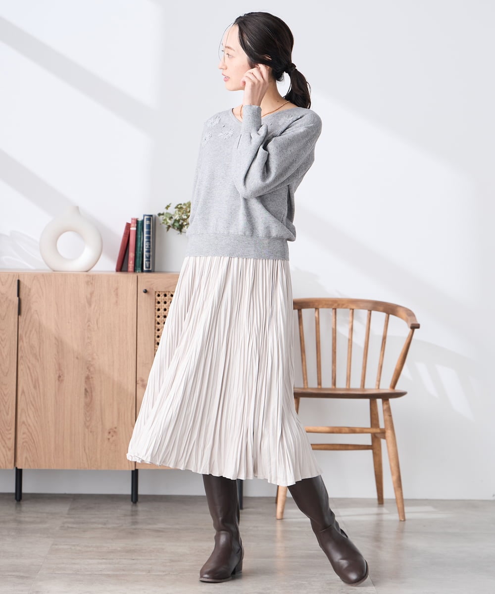 K3FBD27054 a.v.v Elmi(アー・ヴェ・ヴェ) 【低身長サイズ】フラワー刺繍ニットプルオーバー グレー