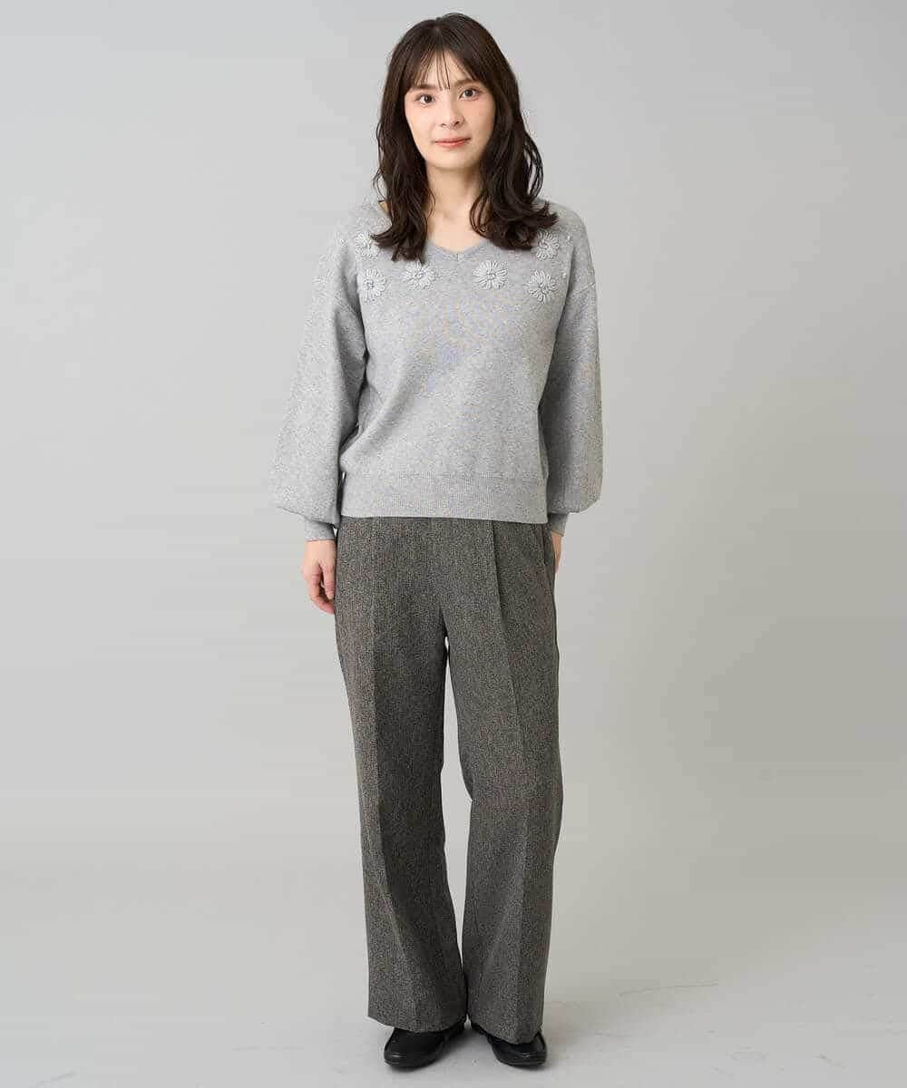K3FBD27054 a.v.v Elmi(アー・ヴェ・ヴェ) 【低身長サイズ】フラワー刺繍ニットプルオーバー グレー
