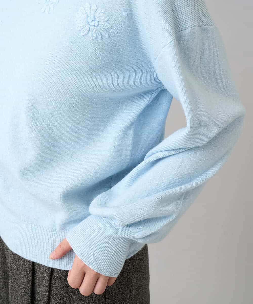 K3FBD27054 a.v.v Elmi(アー・ヴェ・ヴェ) 【低身長サイズ】フラワー刺繍ニットプルオーバー グレー