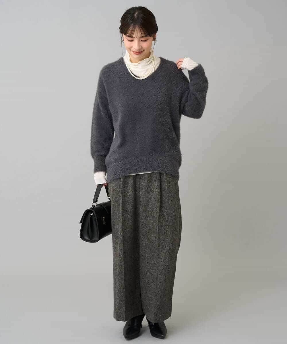 K3FLA21044 a.v.v Elmi(アー・ヴェ・ヴェ) 【低身長サイズ】フェザーヤーンVネックニット ダークグレー