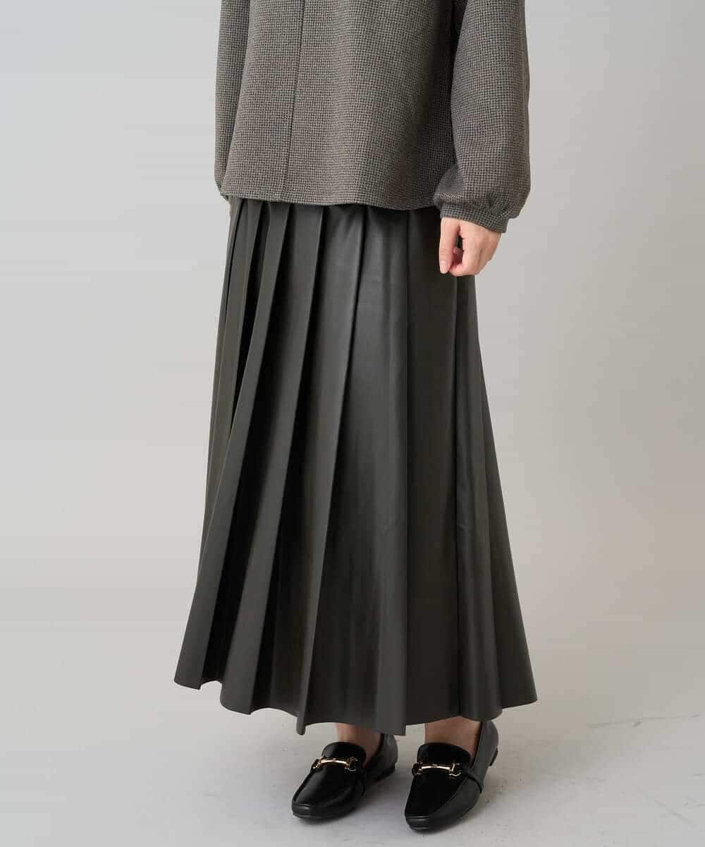 K3HBD18069 a.v.v Elmi(アー・ヴェ・ヴェ) 【低身長サイズ】レザープリーツスカート【洗える】 ダークグレー
