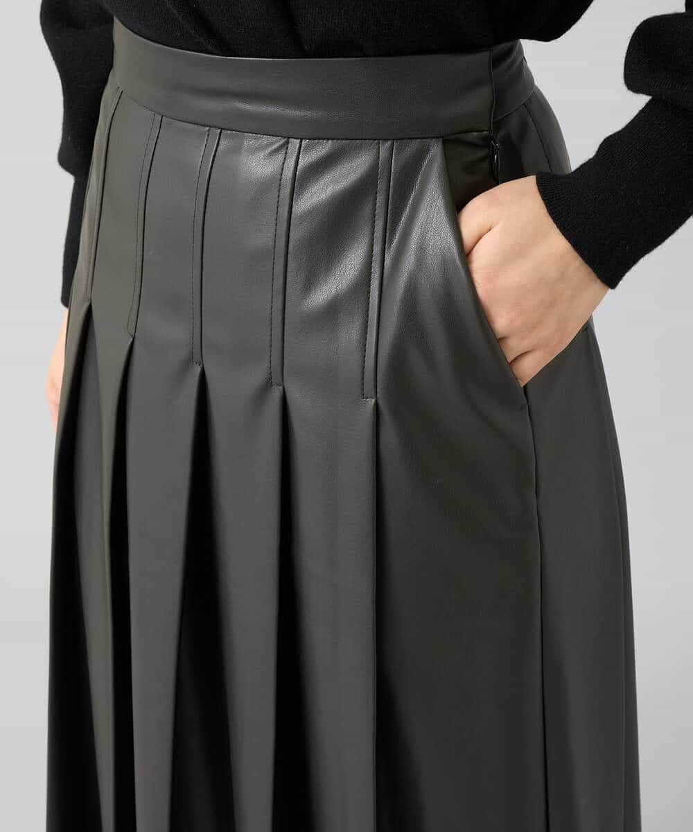 K3HBD18069 a.v.v Elmi(アー・ヴェ・ヴェ) 【低身長サイズ】レザープリーツスカート【洗える】 ダークグレー