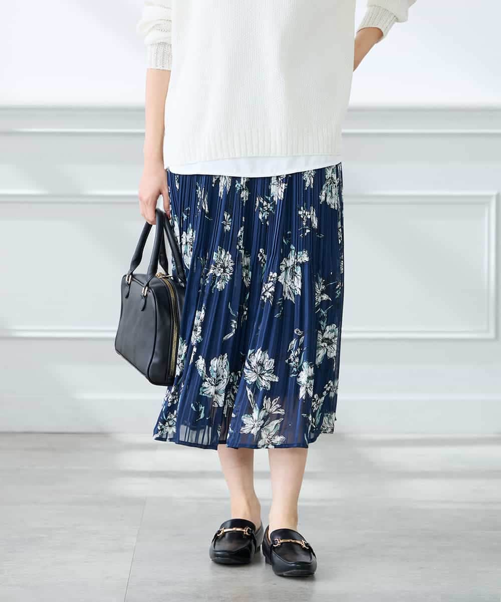 K3HGD36059 a.v.v Elmi(アー・ヴェ・ヴェ) 【低身長サイズ/洗える】フラワープリントランダムプリーツスカート ネイビー