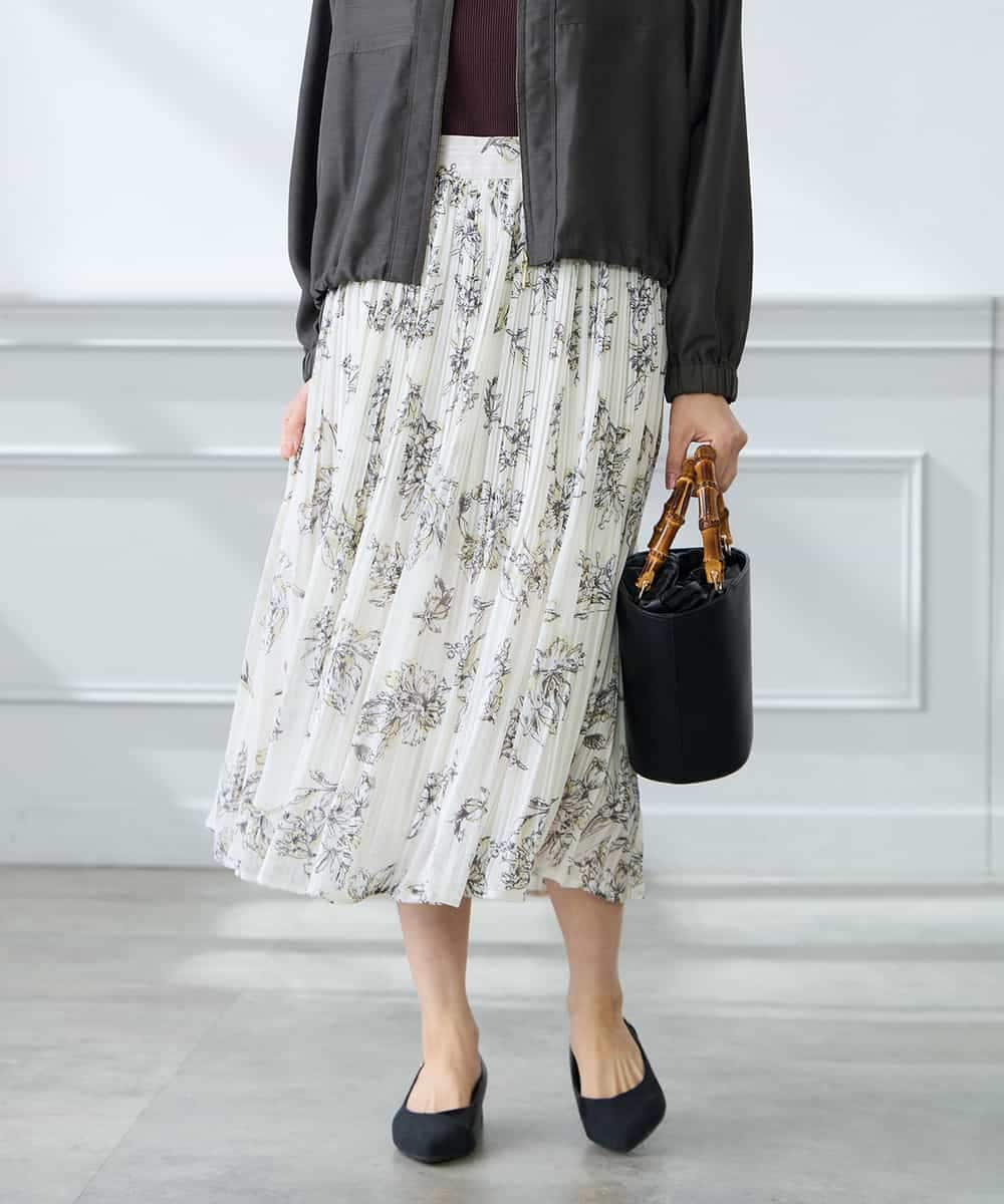 K3HGD36059 a.v.v Elmi(アー・ヴェ・ヴェ) 【低身長サイズ/洗える】フラワープリントランダムプリーツスカート ネイビー