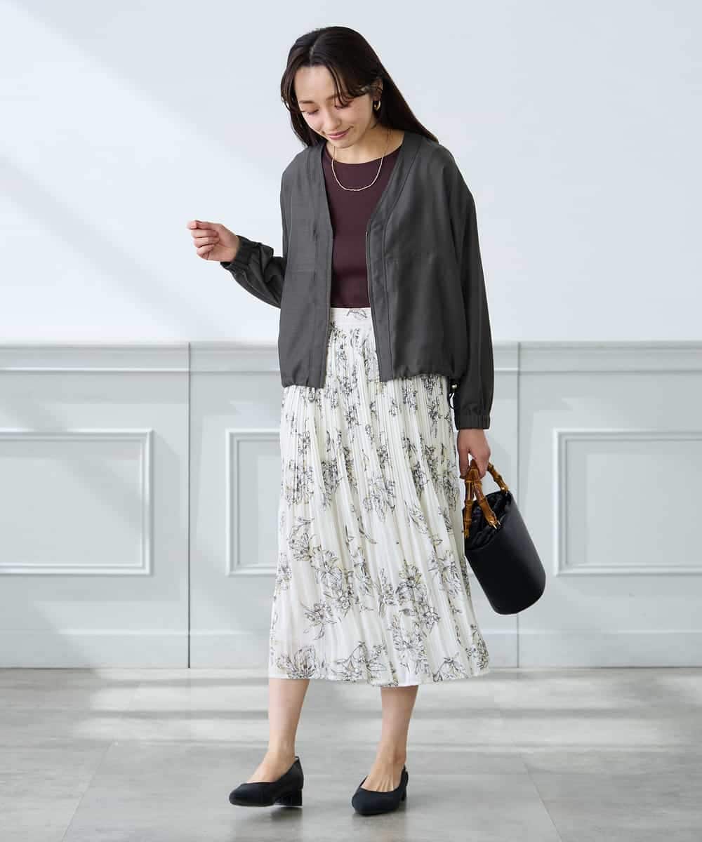 K3HGD36059 a.v.v Elmi(アー・ヴェ・ヴェ) 【低身長サイズ/洗える】フラワープリントランダムプリーツスカート ネイビー