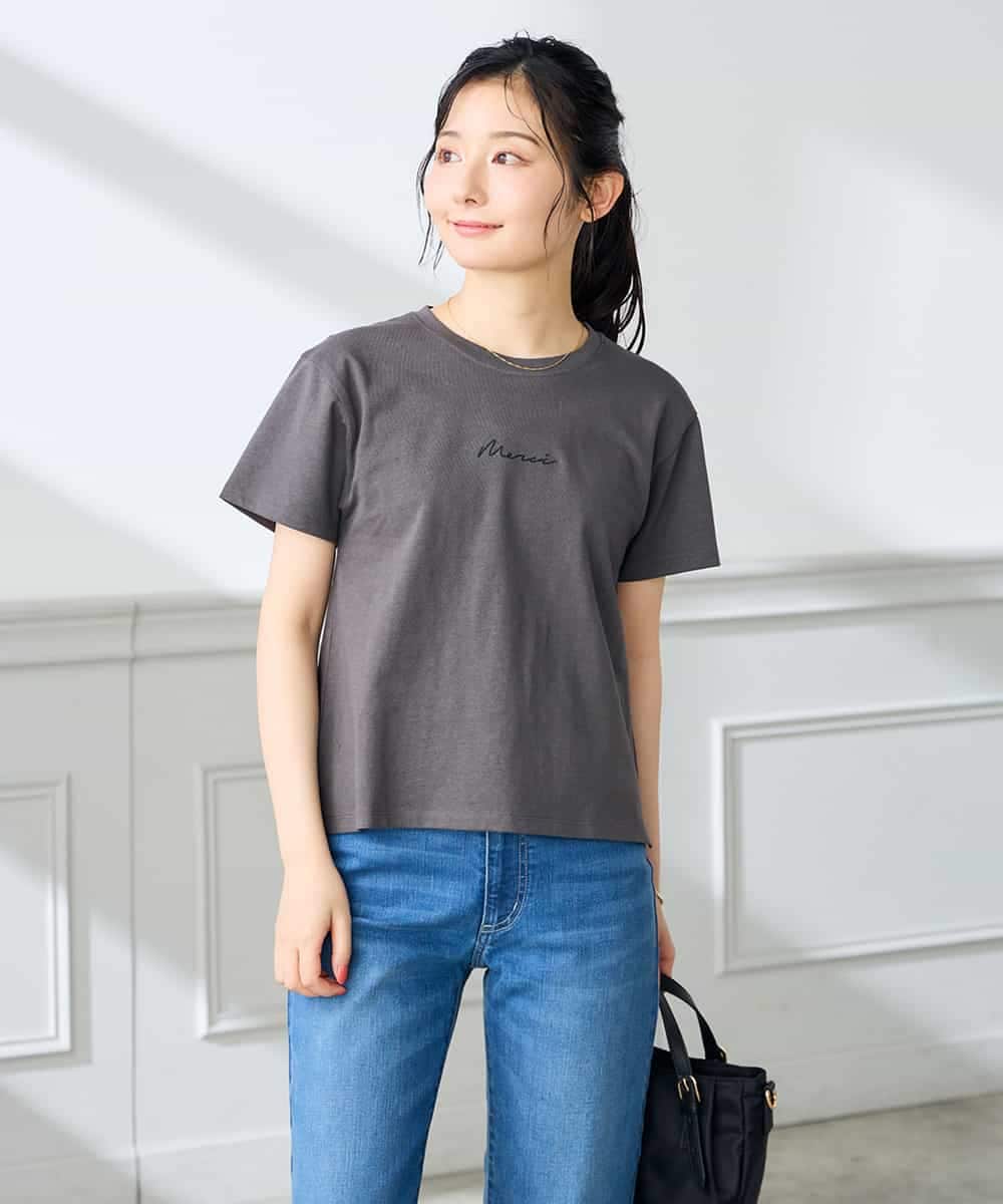 K3KHD54029 a.v.v Elmi(アー・ヴェ・ヴェ) 【低身長サイズ】コンパクトロゴTシャツ【接触冷感/UVカット/コットン100%】 グレージュ