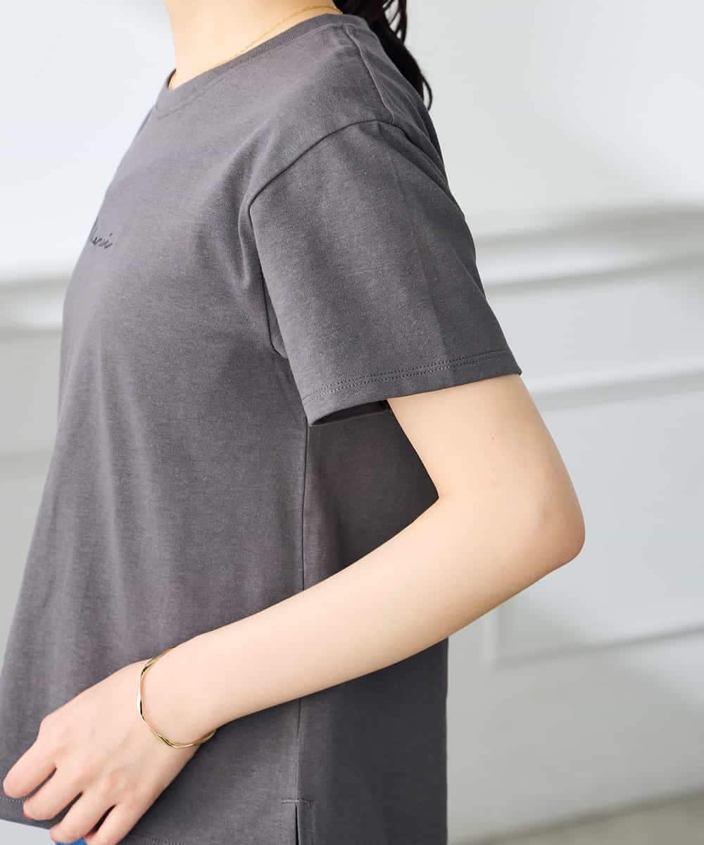 K3KHD54029 a.v.v Elmi(アー・ヴェ・ヴェ) 【低身長サイズ】コンパクトロゴTシャツ【接触冷感/UVカット/コットン100%】 グレージュ