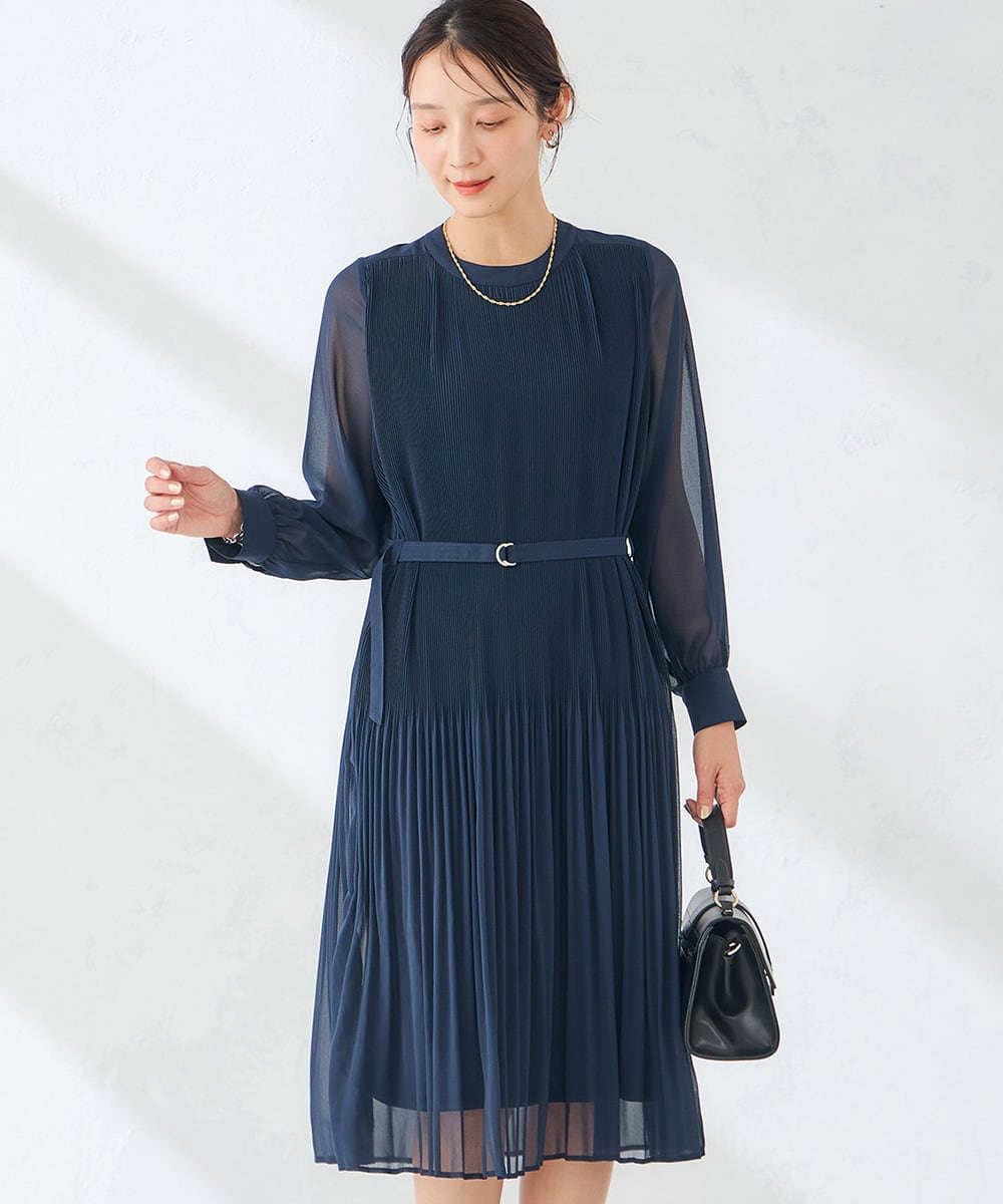 K6EHF26109 a.v.v(アー・ヴェ・ヴェ) 【WEB限定】ランダムプリーツワンピース ネイビー