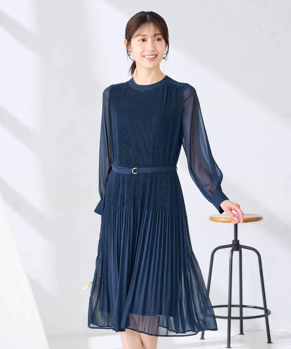 K6EHF26109 a.v.v(アー・ヴェ・ヴェ) 【WEB限定】ランダムプリーツワンピース ブルー