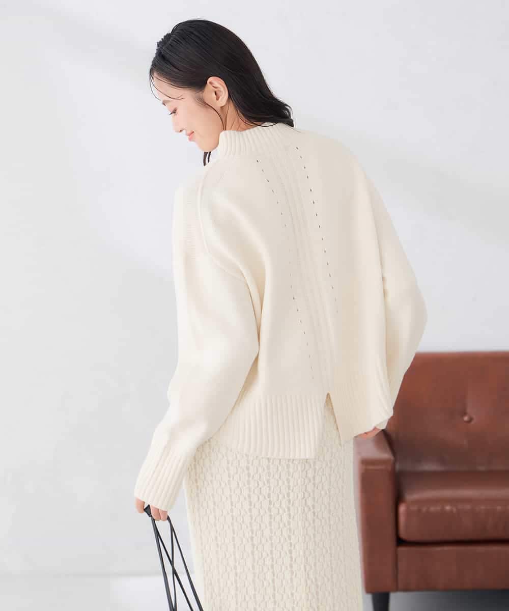 K6FAG18044 a.v.v(アー・ヴェ・ヴェ) 【WEB限定】クロップドバックスリットニット レッド