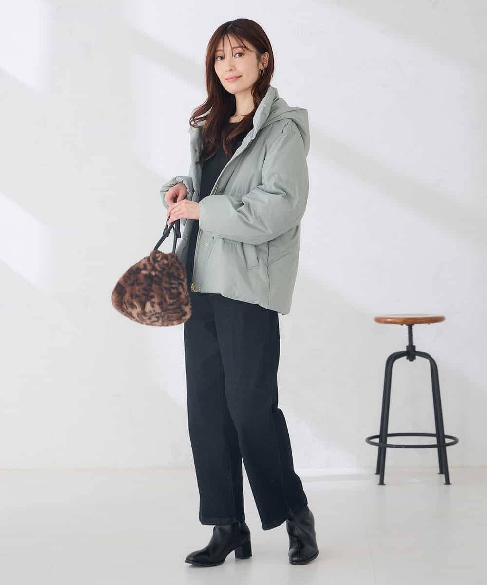 K6JBG10159 a.v.v(アー・ヴェ・ヴェ) 【WEB限定】2WAY スタンドネック ショート ダウン ジャケット ライトカーキ