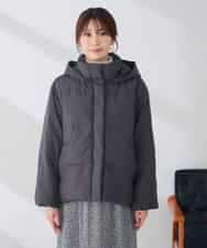 K6JBG10159 a.v.v(アー・ヴェ・ヴェ) 【WEB限定】2WAY スタンドネック ショート ダウン ジャケット ライトカーキ