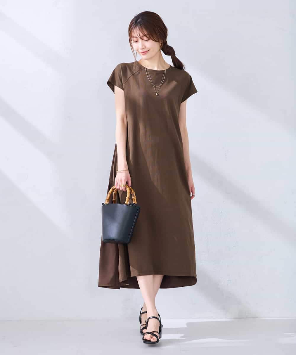 K6PHD05059 a.v.v(アー・ヴェ・ヴェ) 【WEB限定】バックティアードワンピース ブラウン