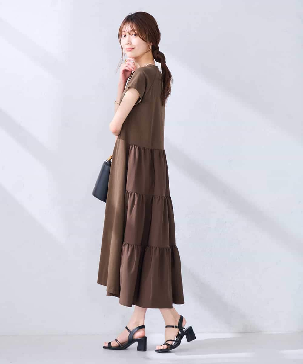 K6PHD05059 a.v.v(アー・ヴェ・ヴェ) 【WEB限定】バックティアードワンピース ブラウン